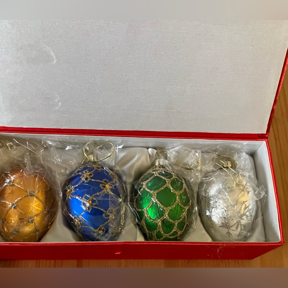 New Joan Rivers Set of 4 Egg Ornaments